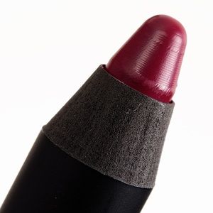 NARS Velvet Lip Pencil- Damned